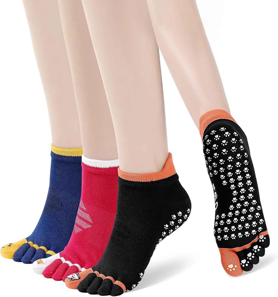 Artfasion Pilates Socks with Grips for Women, Yoga Socks Non Slip Toe Socks for Ballet Barre Home Hospital-3 Pairs